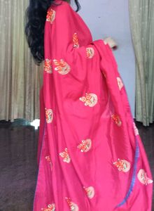 Women Red Emroidered Saree❤️
