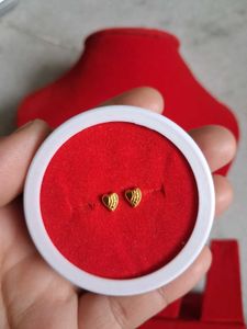 Heart Stud Earrings Gold
