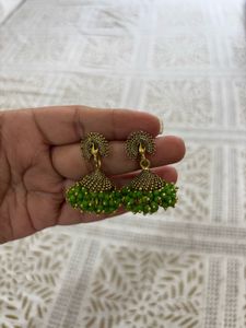 6 Pairs Of Jhumke