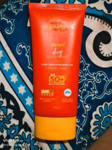 Aqualogica Detan+ Dewy Sunscreen SPF 50+