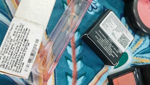 Makeup Perfume Combo