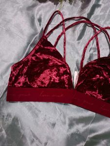 Victoria&#39;s Secret Velvet Bralette