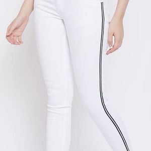 Slim Jeans With Contrast Stripes