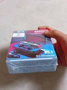 M19 Wireless Display Airpod