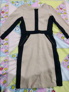 AND women Solid Round neck Dress