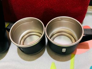 Insulated Bottle with Two Cups New Wdt Tag