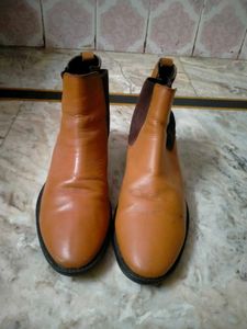 Leather Chelsea Boots for Sale