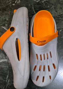 New Men Clog Slidder In Size9