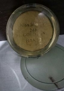 Kiss Beauty 24K Goldzan Highlighter
