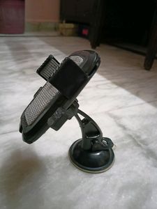 Mobile Holder With Flaw