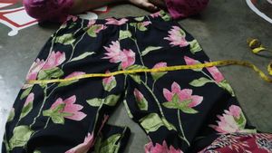 New Black Floral Kurta/Kurti Set