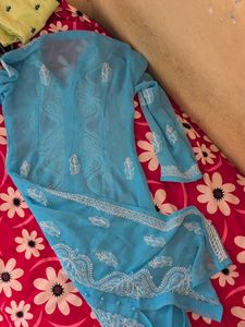 Elegant Blue Embroidered Kurta