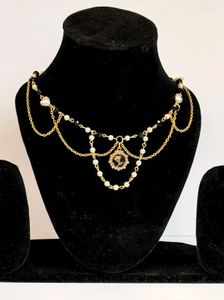 ₊˚⊹౨ black rose necklace ৎ ₊˚⊹