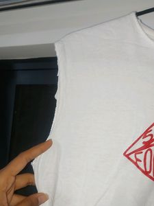 Friends inspi sleeveless tee