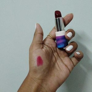 MyGlamm POSE lipstick