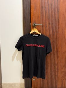 Calvin Klein Black Tshirt Slim Fit (size M)