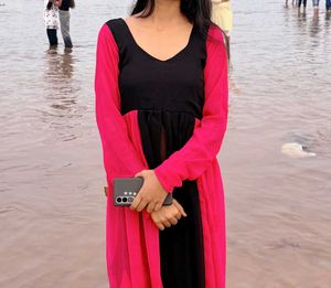 Elegant Pink &amp; Black Kurta
