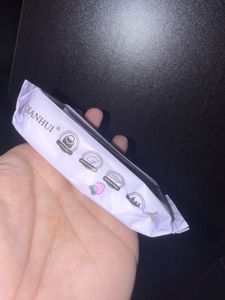 Mini Wet Wipes - 8 Pieces