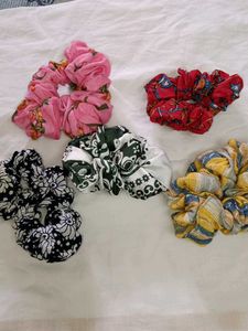Colorful Scrunchie Set - 5 Pieces