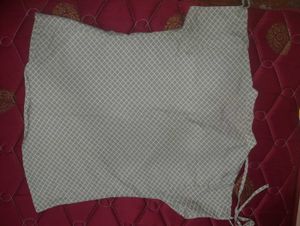 Checkered Women&#39;s Top