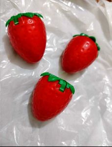 Strawberry Lipbalm