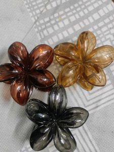 Flower Hair Claw Clips - Set of 3
