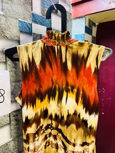 Women Sleeve Less Brown Printed Top