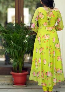 Floral Printed Long Sleeves Kurta Set