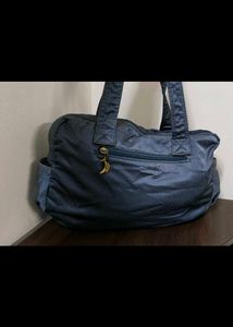Light Weight Multipocket Everyday Bag