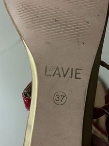 flat sandle