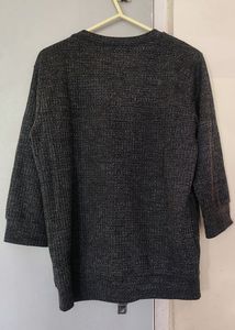 Knitted T-shirt for Women.