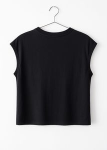 black tee with deep sleeves