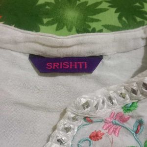 Floral Embroidered kurta