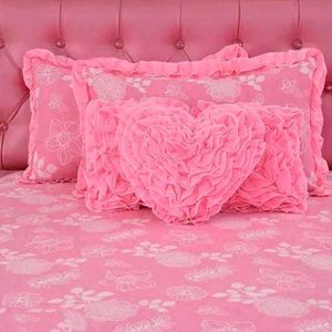 Pink Pillow & Bedding Set