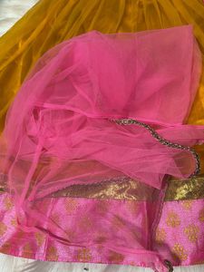 Lahenga Choli