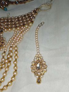 Mere Pass Extraa Jewellery Hai Esliye Selling Kare