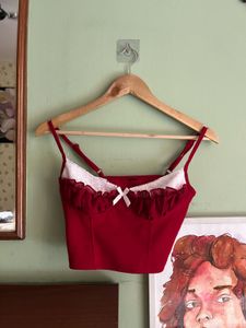 LACY CROP TOP