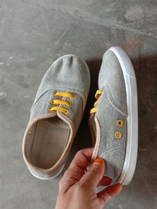 Kids Stylish Canvas Shoes