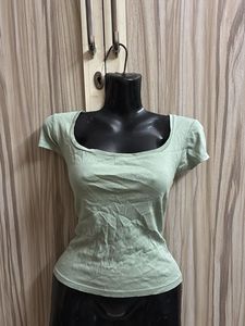 ⭕️B3G1⭕️ + 30 % Off On Combo❗️Cute Green Top