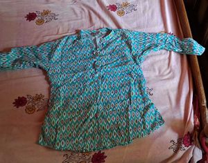 Stylish Blue Printed Tunic Top. used only one time