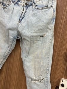 Ripped Skinny Mid Waist Jeans