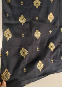 Black &amp; Gold Patterned Fabric