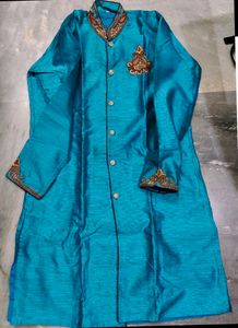 sherwin with trouser ,42 size it&#39;s new never used