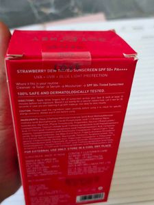 Strawberry Dew Tinted Sunscreen