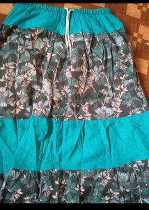 Fashionable Skirt Pack Of 2