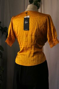 Vintage Gold Top
