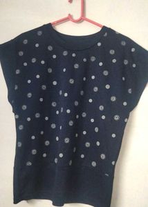 Navy Blue Polka Dot Top🍀