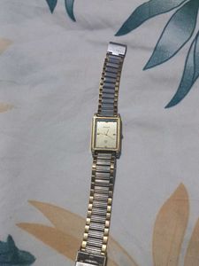 Vintage Gold-Tone Quartz Watch