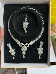 Beautiful Partywear Necklace