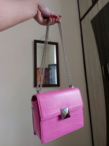 Miraggio Branded Pink Sling Bag ❤️